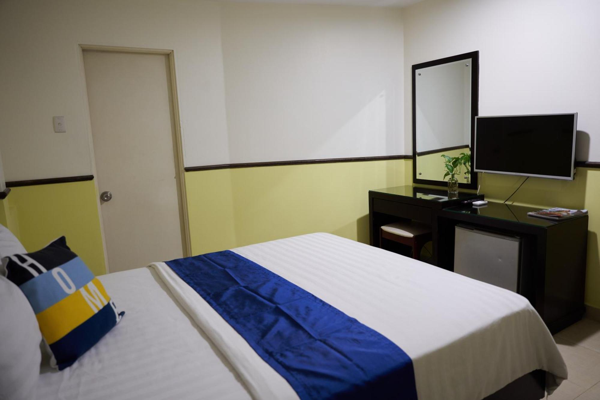 Trang An Hotel - 5 Minutes Landmark 81 โฮจิมินห์ซิตี้ ภายนอก รูปภาพ